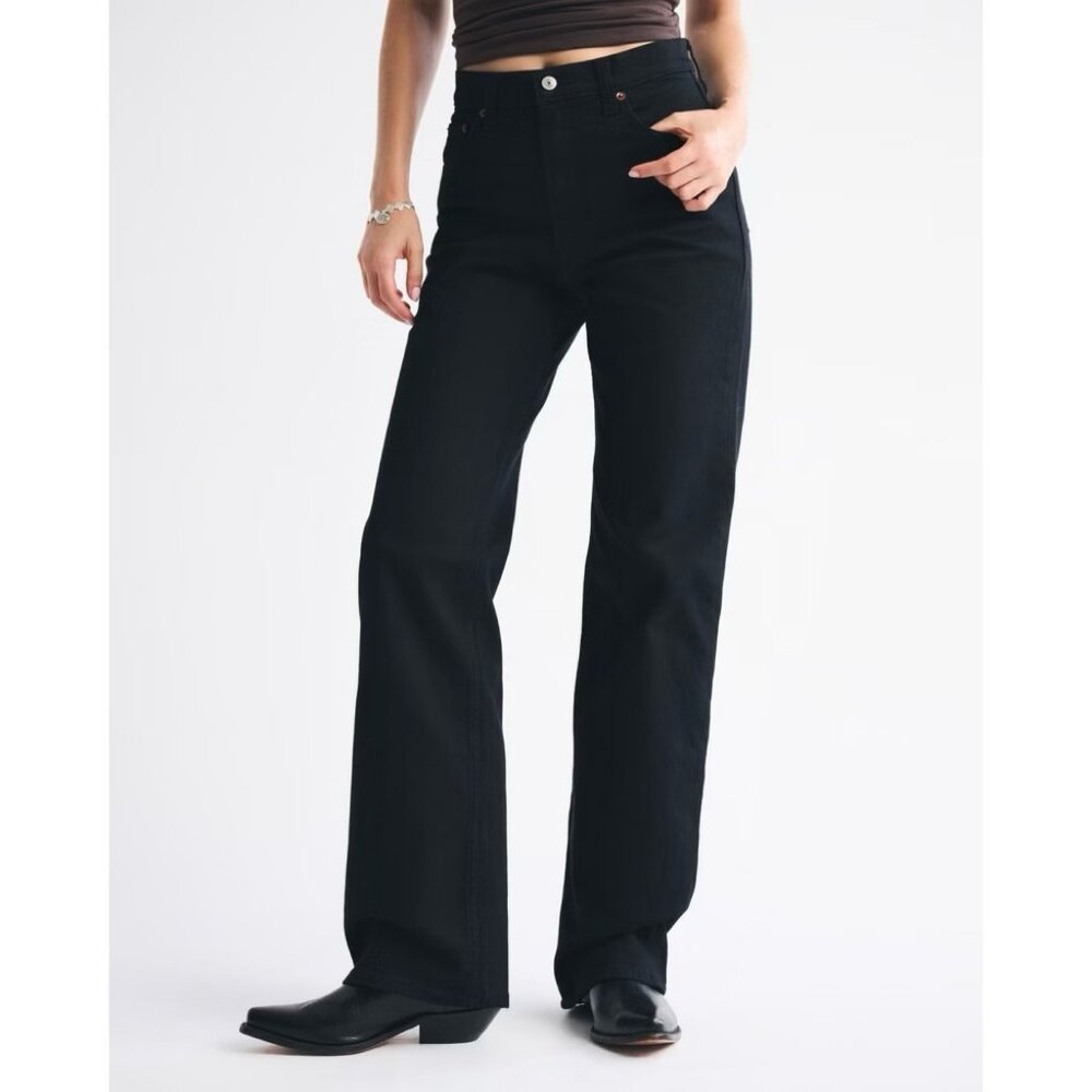 Abercrombie & Fitch High Rise 90s Relaxed Jean - Picture 2 of 10